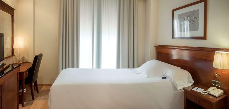Hotel Meli� Plaza Valencia