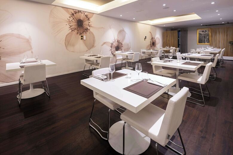 Hotel B4 Bologna Tower