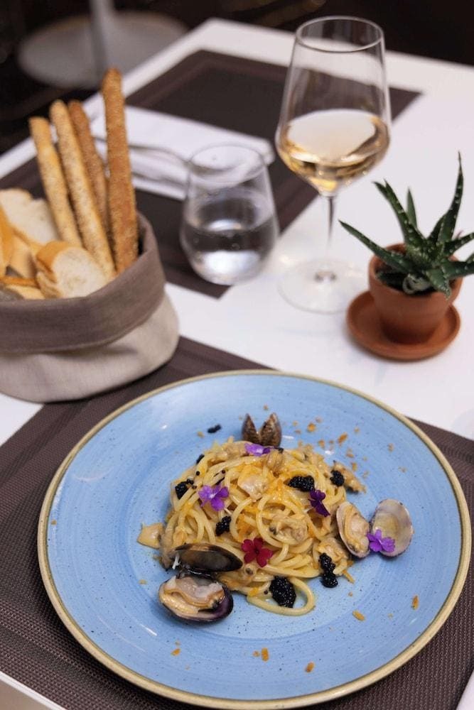 Hotel B4 Bologna Tower