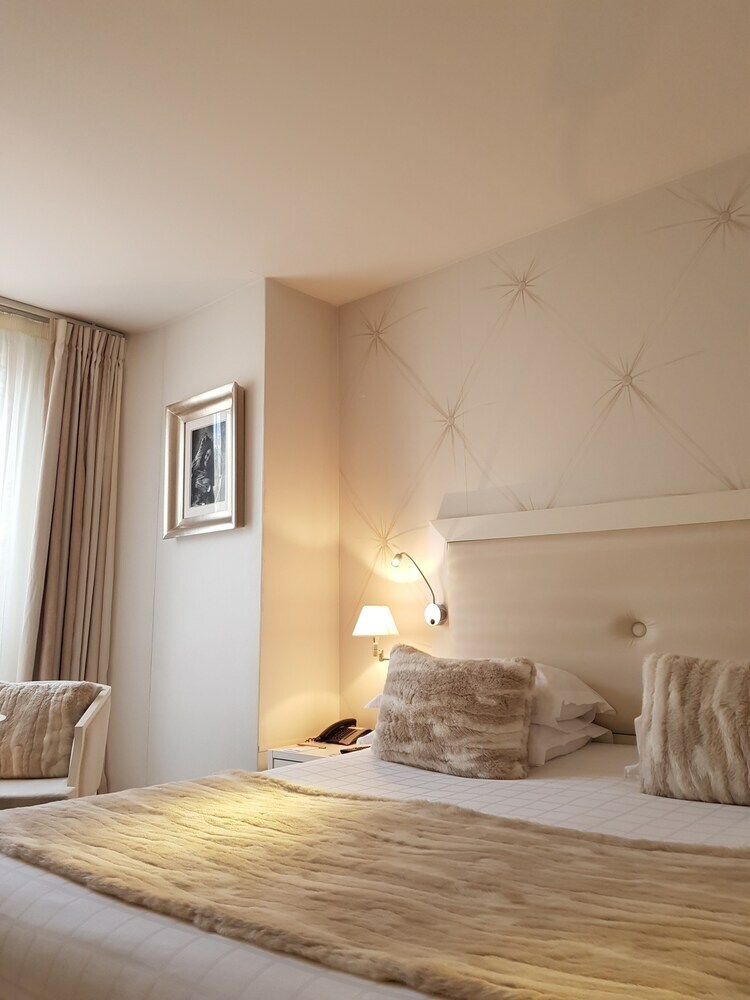 Hotel Renoir