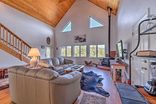 Peak View Lodge In Angel Fire Golf, Ski And Hike!