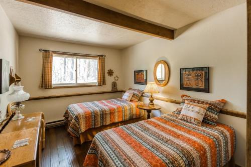 Elk & Deer View Home