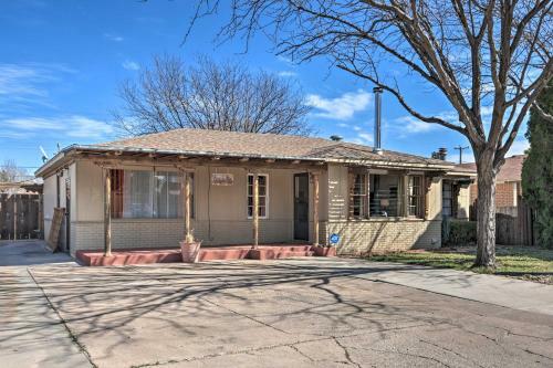 Pet-friendly Clovis Home With Yard, Pergola And Hot Tub