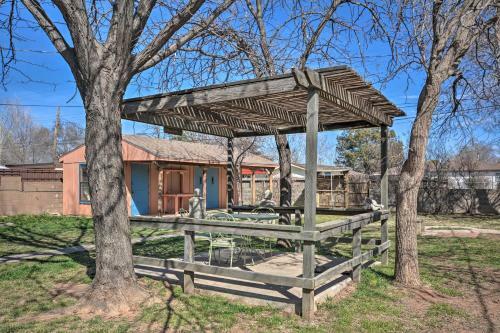 Pet-friendly Clovis Home With Yard, Pergola And Hot Tub