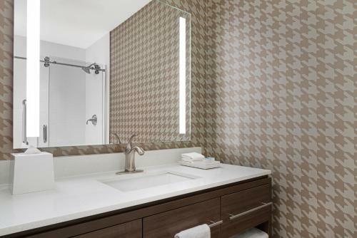 Hotel Home2 Suites By Hilton Carlsbad New Mexico