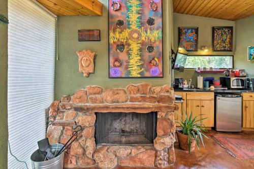 Apartamento Geometric Glorieta Studio On 11 Picturesque Acres!