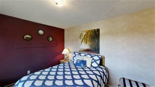 Suite 53