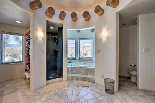 Rancho de Taos House With Balcony And Panoramic Views!