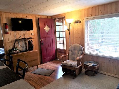 Honey Bear Cabin