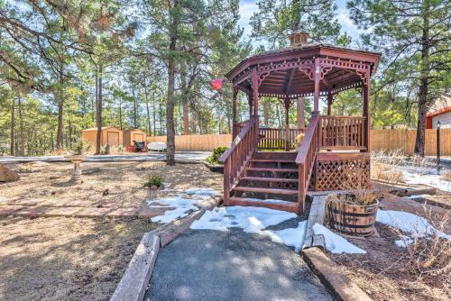 Apartamento Cozy Retreat With Deck - 2 5 Mi To Cedar Creek!