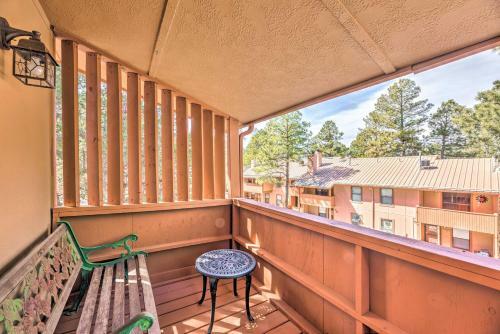 Apartamento Cozy Retreat With Deck - 2 5 Mi To Cedar Creek!