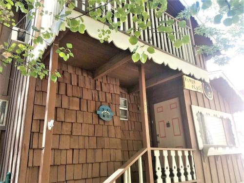 River Place Cabin