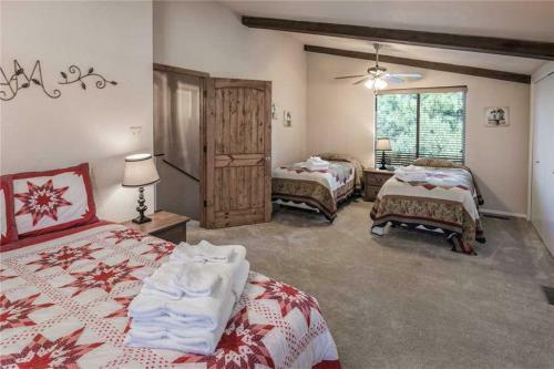 Dancing Kokopellis, 3 Bedrooms, Sleeps 10, View, Deck, Fenced Yard