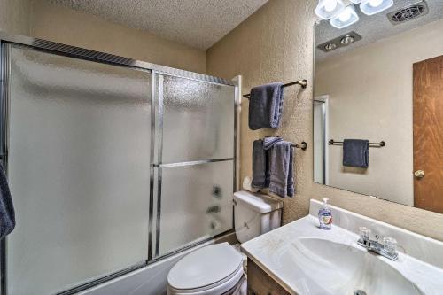 Apartamento Modern Mtn Condo Game Room, Bbq, Fireplaces!