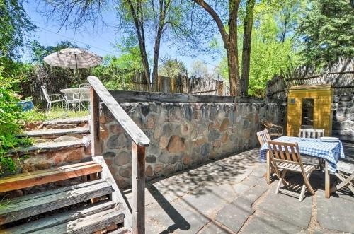 Charming Santa Fe Studio Cabin With Sauna And Patio!