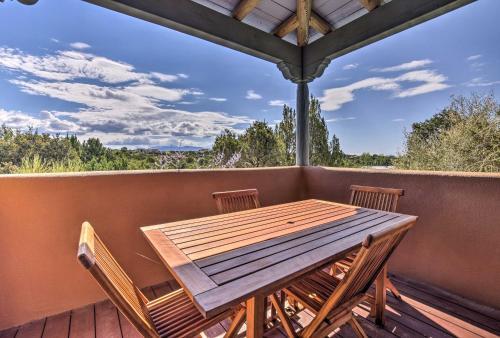 Stunning Santa Fe Sw-style Getaway With Indoor Pool!