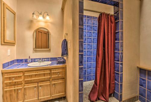 Stunning Santa Fe Sw-style Getaway With Indoor Pool!