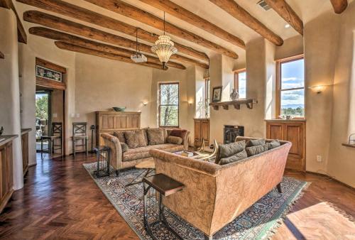 Stunning Santa Fe Sw-style Getaway With Indoor Pool!