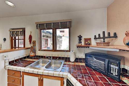 Apartamento Reposada - Charming Condo With Courtyard & Fireplaces Condo