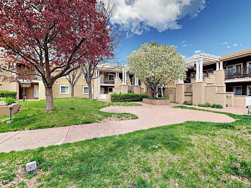 Bishops Lodge Apartment Unit 18 Apts