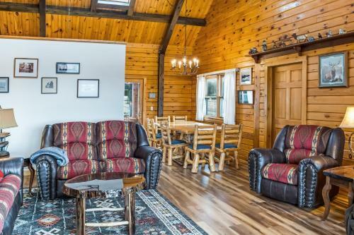 Hidden Lake Lodge