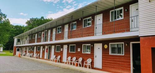 Motel Red Ranch Inn
