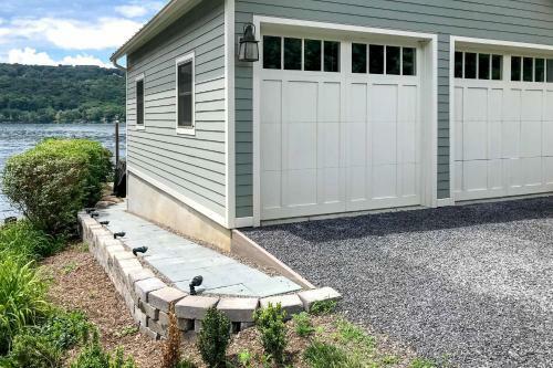 Apartamento Lakefront Keuka Lake Apt With Seasonal Dock Access!