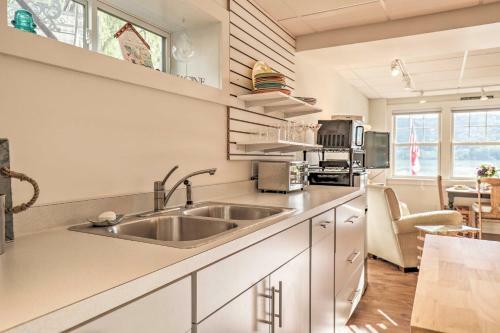 Apartamento Lakefront Keuka Lake Apt With Seasonal Dock Access!