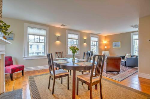 Apartamento Bright 2nd-floor Apt - Half Mi To Greenport Harbor!