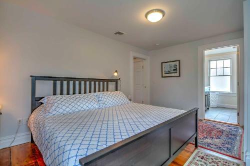 Apartamento Bright 2nd-floor Apt - Half Mi To Greenport Harbor!