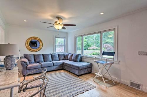 Hamptons Bay Home On Shinnecock Bay With Yard!
