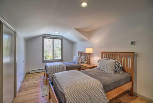 Plattsburgh Home With Deck On Lake Champlain
