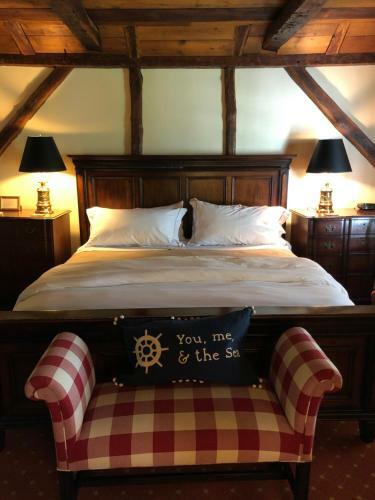 Bed & Breakfast 1708 House