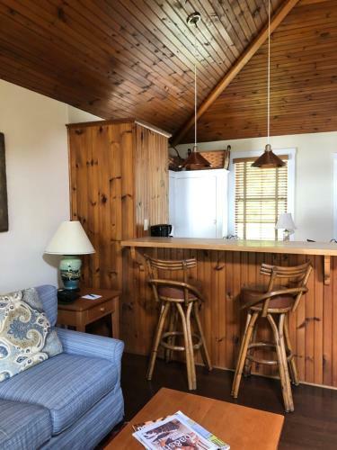 Bed & Breakfast 1708 House
