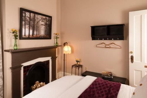 Bed & Breakfast Rosemont Inn