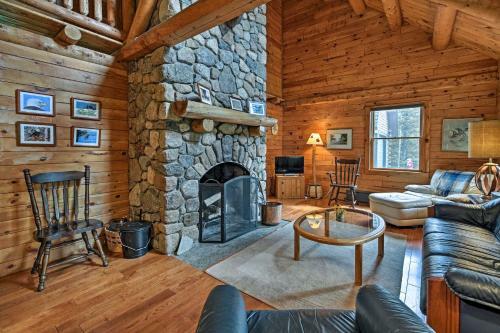 Stellar Wilmington House On 20 Wooded Adk Acres!