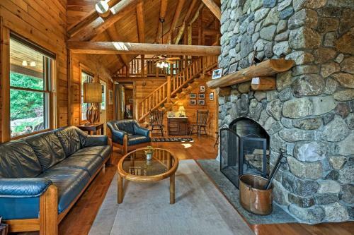 Stellar Wilmington House On 20 Wooded Adk Acres!