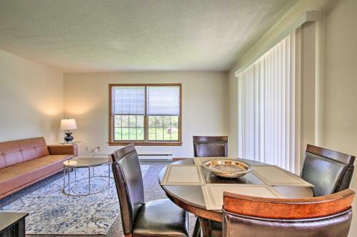 Apartamento Peaceful Family Condo With Deck And Mountain View!