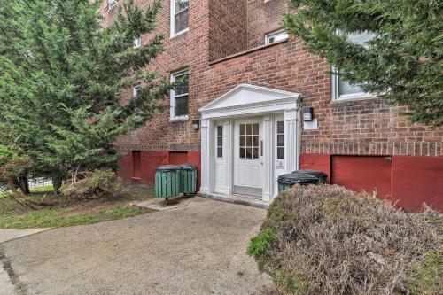 Apartamento Quaint Yonkers Condo - 1 Block To Hudson River!