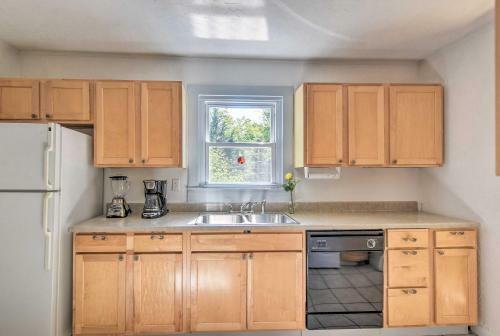 Arden Cottage With Fire Pit - 11 Mi To Asheville