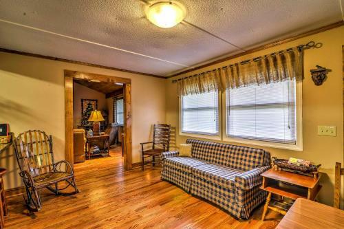 Quaint Banner Elk Home On 3 Acres - Ski Sugar Mtn!