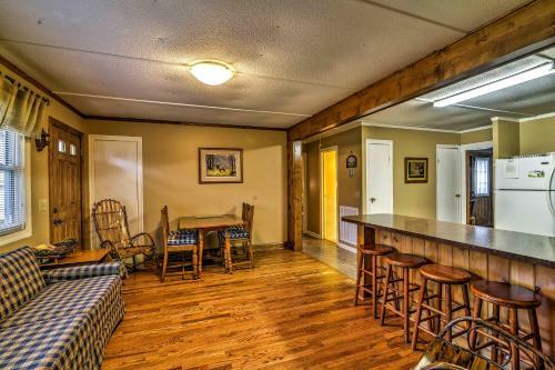 Quaint Banner Elk Home On 3 Acres - Ski Sugar Mtn!