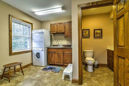 Quaint Banner Elk Home On 3 Acres - Ski Sugar Mtn!