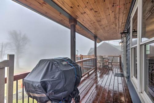 Ski-in And Ski-out Beech Mountain Cabin With Deck!