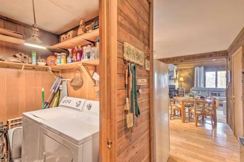 Rustic-chic Home With Deck 1 Mi To Ski Resort