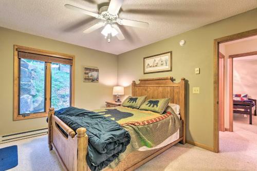 Warm Wooded Cabin With 2-story Deck And Mtn Views!