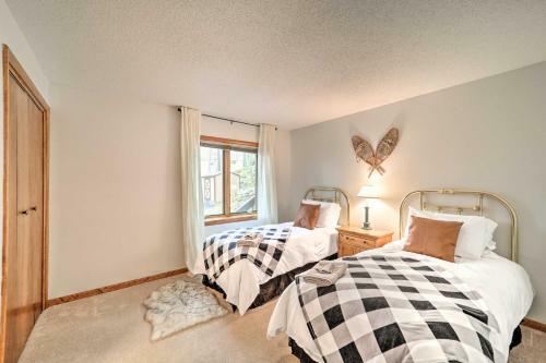 Updated Ski Retreat With Ev Outlet, 3 Mi To Slopes!