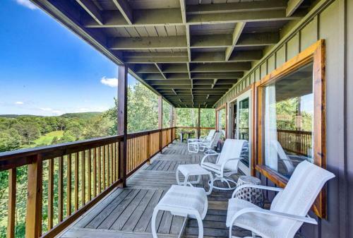 Elegant Home With Mountain Views - Near Resort!