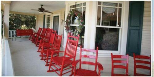 Hotel Red Rocker Inn