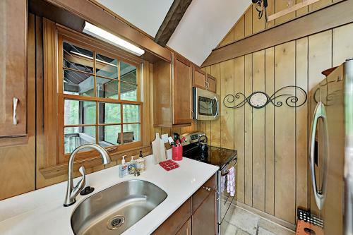 1682 Connestee Trl Cottage